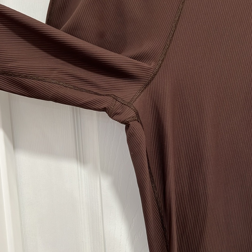 Old Navy PowerSoft Brown Rib Flare Leggings - Picture 3 of 4